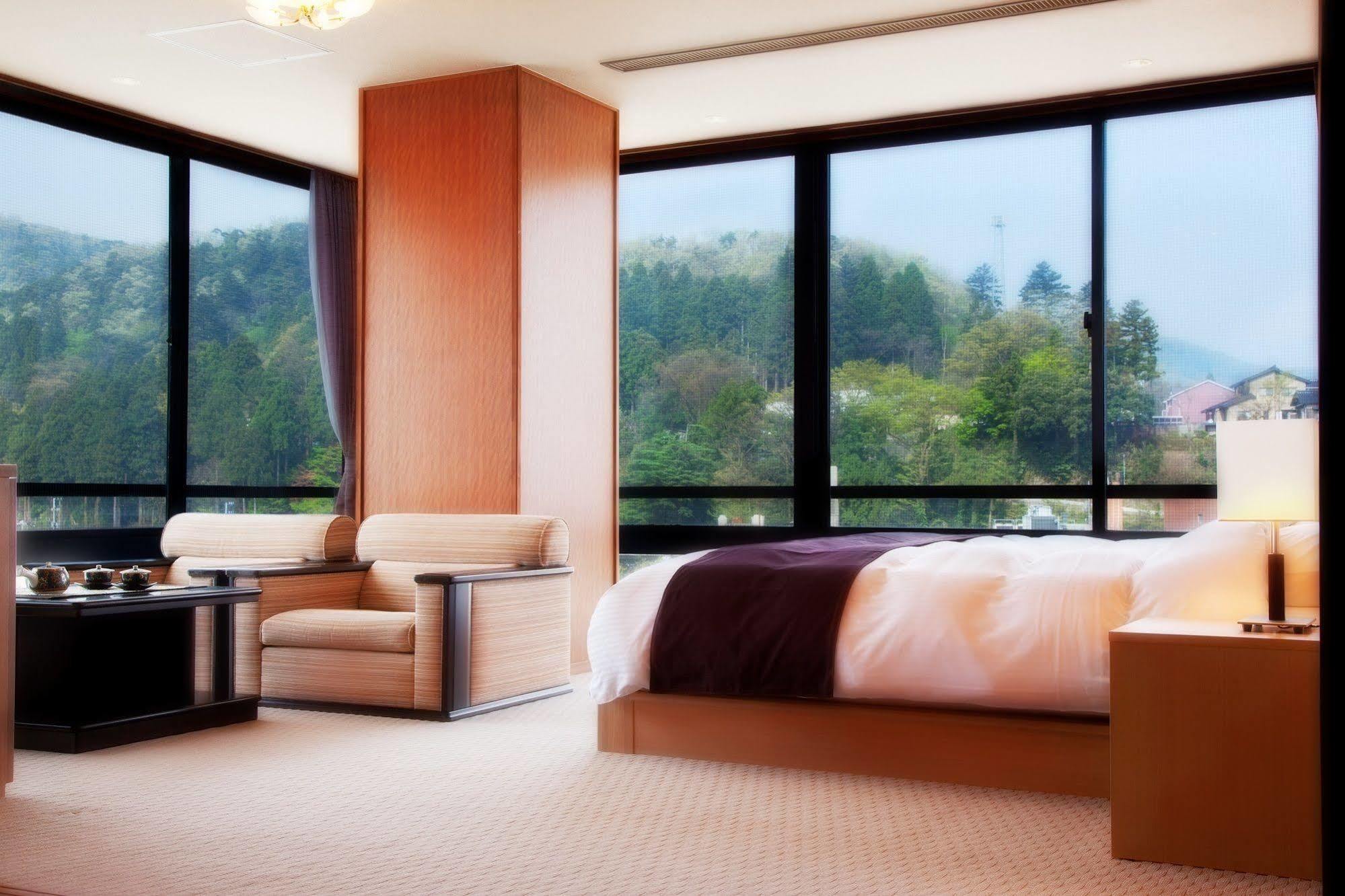 Yamanaka Onsen Kissho Yamanaka Hotel Кага Екстериор снимка