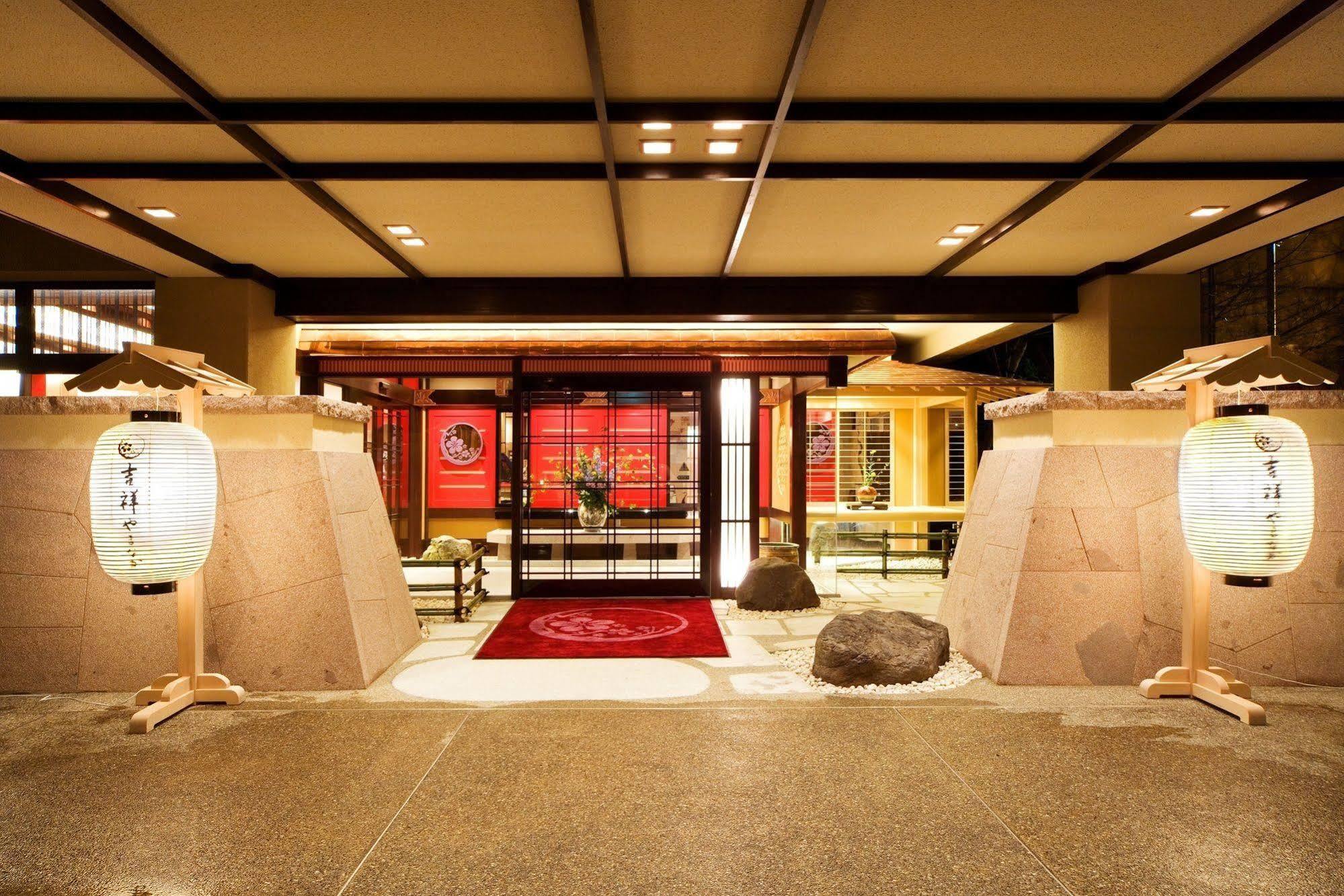 Yamanaka Onsen Kissho Yamanaka Hotel Кага Екстериор снимка