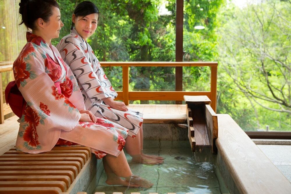 Yamanaka Onsen Kissho Yamanaka Hotel Кага Екстериор снимка